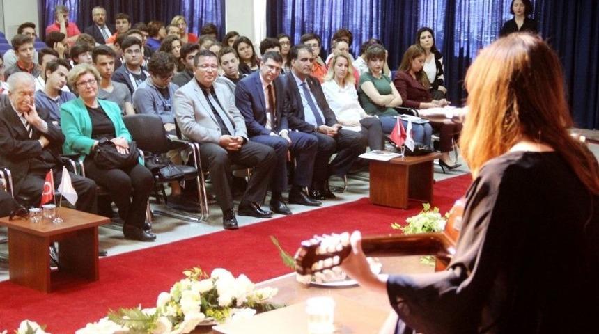 Abd&rsquo;deki &Uuml;nl&uuml; M&uuml;zik Okuluna Kabul Edilen Caz Sanat&ccedil;ısı, Mezun Olduğu Okulda 10 Yıl Sonra Konser Verdi