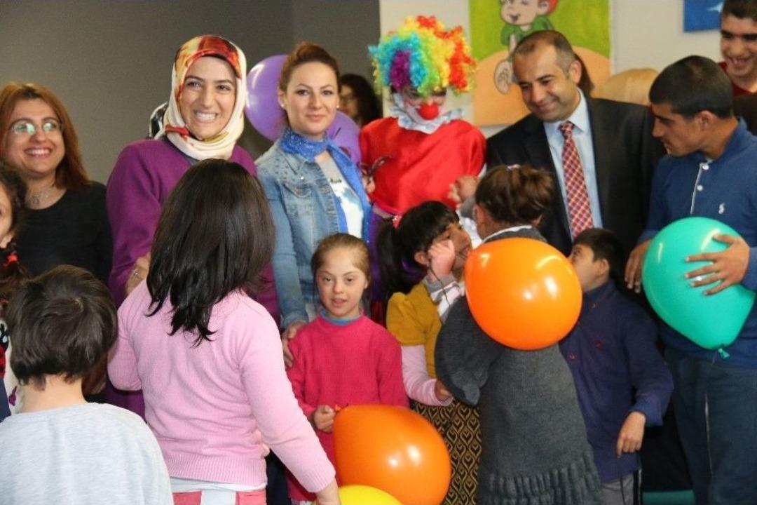 Edremitli Annelerden &Ouml;rnek Kampanya