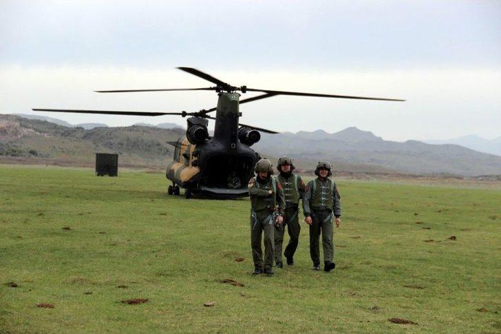 Komandolar Göz Doldurdu G1