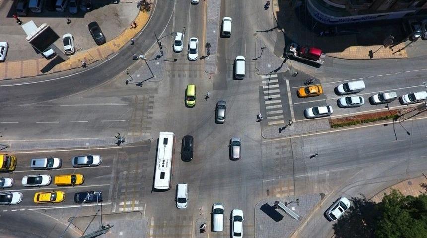 Sola D&ouml;n&uuml;ş Yasakları &Ouml;d&uuml;l Getirdi