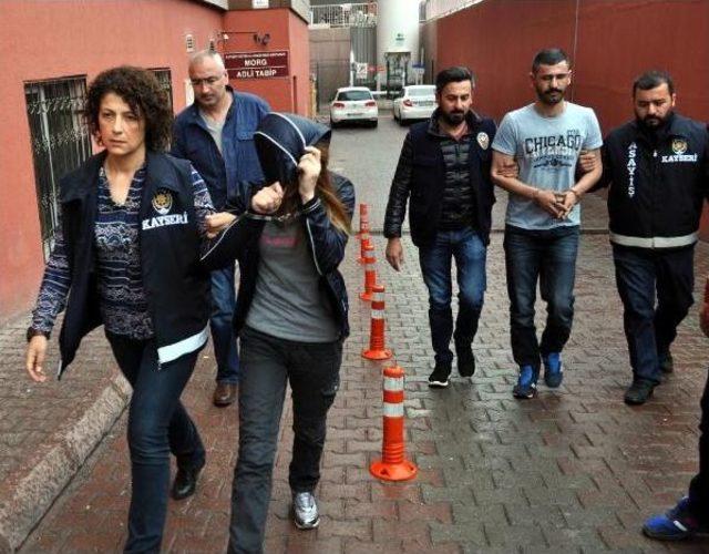 17 Yaşındaki Gen&ccedil;, Yanlışlıkla &Ouml;ld&uuml;r&uuml;lm&uuml;ş 2