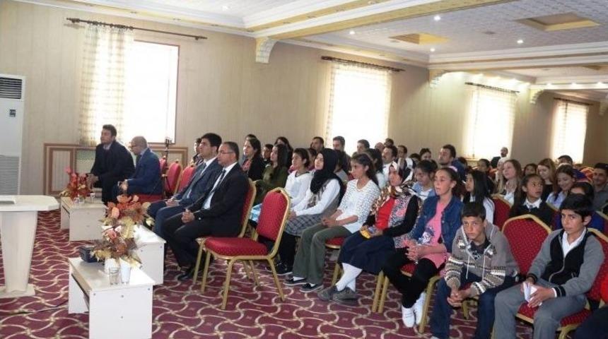 Erciş&rsquo;te &lsquo;ortaokullar Arası Ses Yarışması&rsquo; &Ouml;n Elemeleri