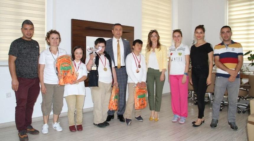 &Ouml;zel &Ouml;ğrenciler Alanya&rsquo;nın Gururu Oldu