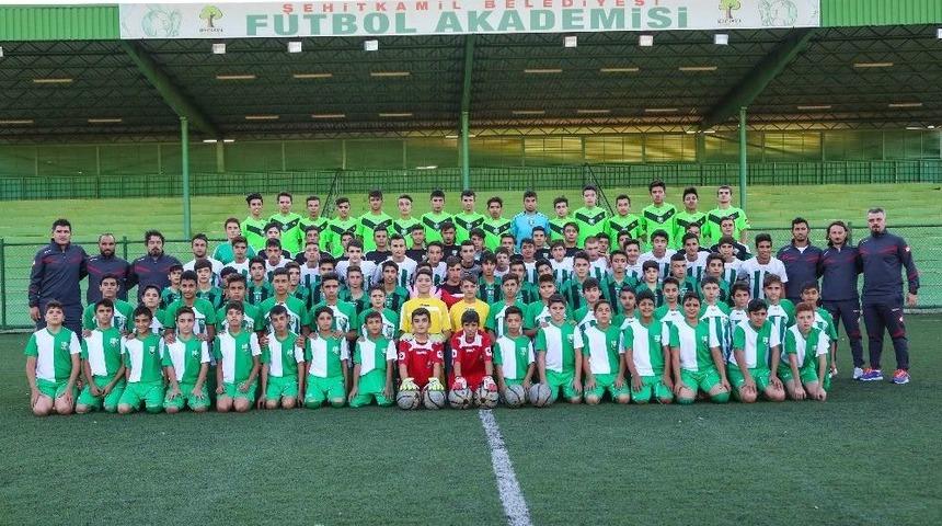 Futbol Altyapısına Ekademi Eli Değdi