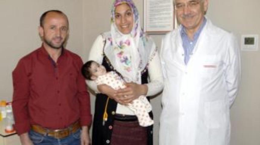 9 Aylık Elifsu, Yeni Yemek Borusu Ile Hayata Tutundu