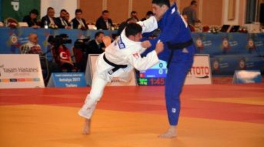 Şişmanlar&rsquo;ın Hedefi Avrupa Şampiyonluğu