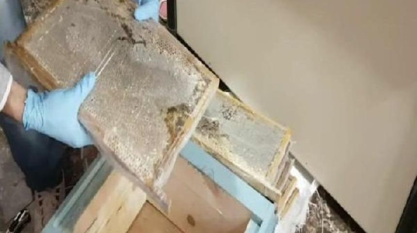 Mideden Esrar, Bal Peteklerinin Arasından Eroin Çıktı