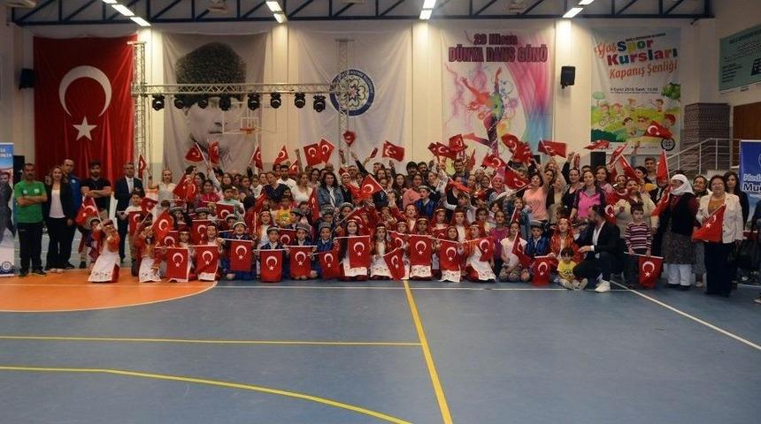 D&uuml;nya Dans G&uuml;n&uuml; Coşkuyla Kutlandı