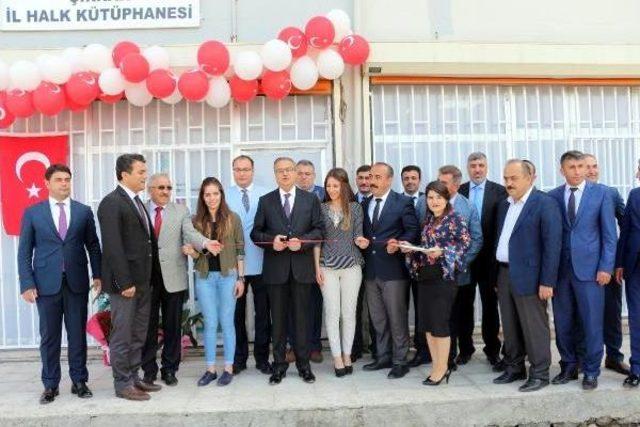 Pkk'lı Teröristlerin Yaktığı Kütüphane Yenilenip Açıldı