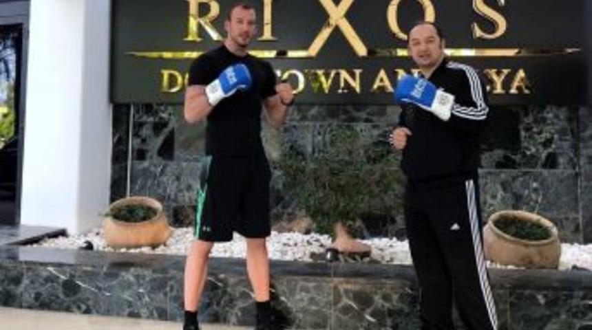 Antalya&rsquo;dan D&uuml;nyanın Zirvesine