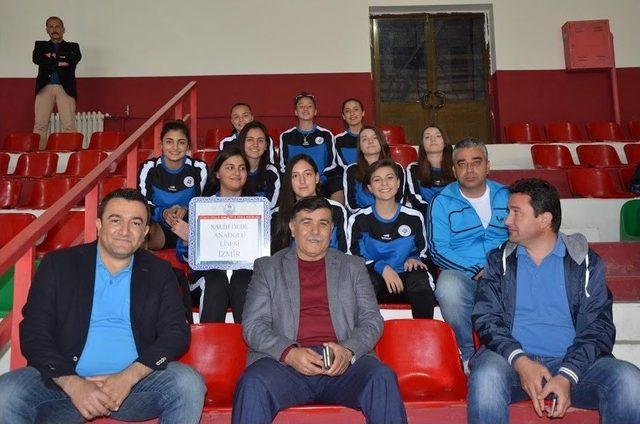 Türkiye Genç Kızlar Futsal Yarı Final Müsabakaları Emet’te Başladı