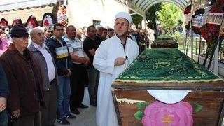 Kazada Ölen Çift Ve Ikiz Bebekleri Toprağa Verildi