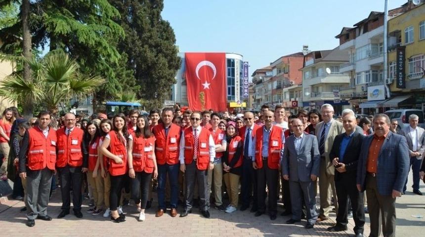 Gençler Kan Bağışı İçin Seferber Oldu