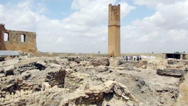 Harran da 900 Yıllık Kalıntılarda Kazı &Ccedil;alışmaları Başladı 2
