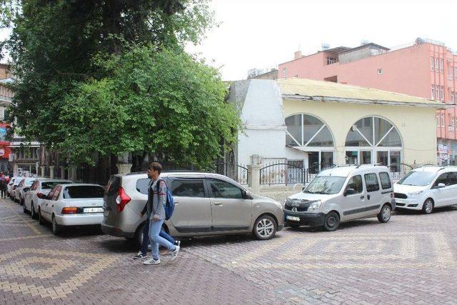 Hoca &Ouml;mer Caminin Minaresi Yapılmayı Bekliyor 1