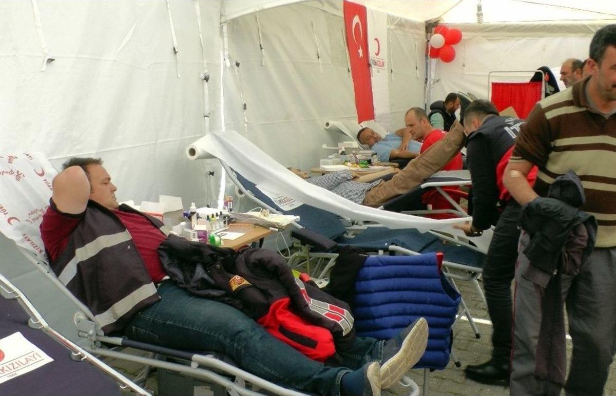 Ak&ccedil;akoca&rsquo;da Kanm Bağışı Kampanyasına Yoğun İlgi