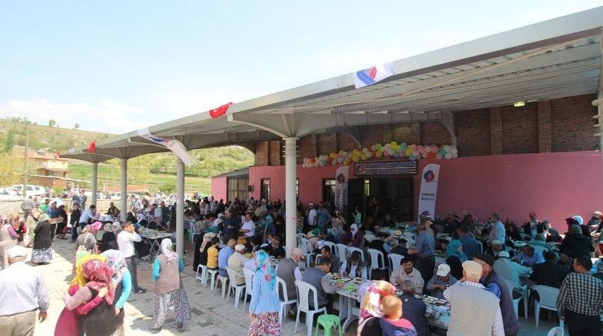 Kırsala &Ccedil;ok Ama&ccedil;lı Salon