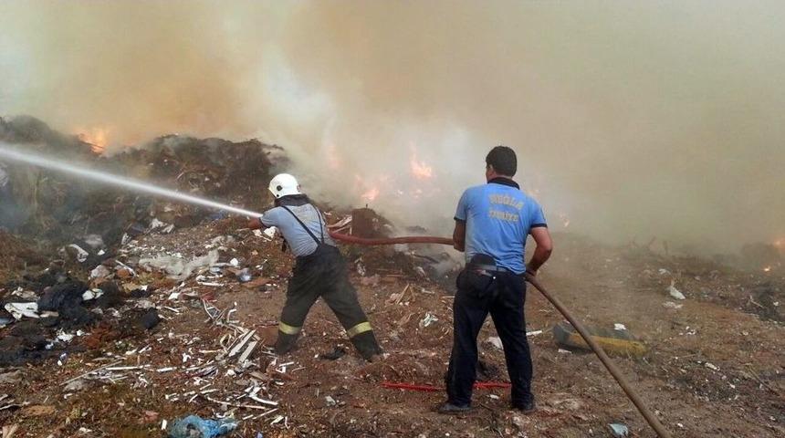 B&uuml;rokrasiye Takılan &Ccedil;&ouml;pl&uuml;kte Yine Yangın
