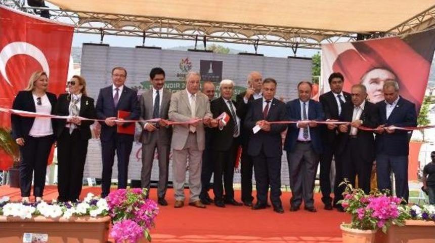 Bayındır Uluslararası &Ccedil;i&ccedil;ek Festivali Başladı