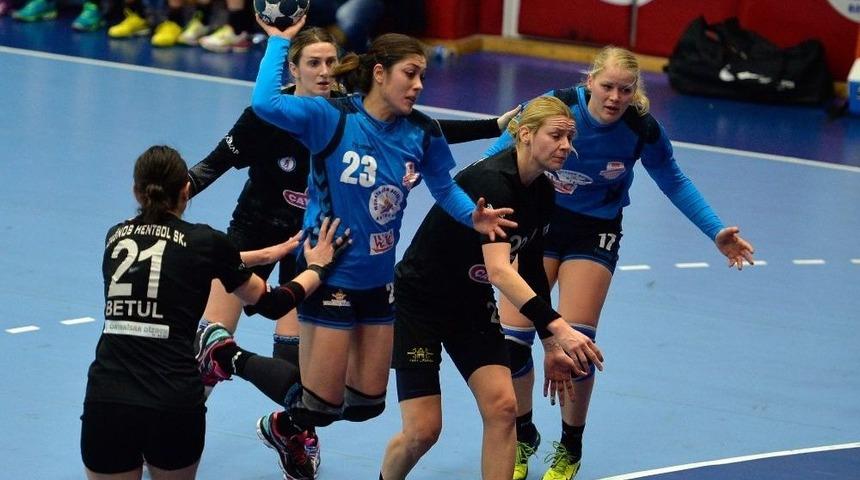 Muratpaşa Belediyespor Finalde