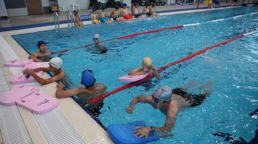 Sel&ccedil;uklu&rsquo;da Yaz Spor Okulları İlgi G&ouml;r&uuml;yor