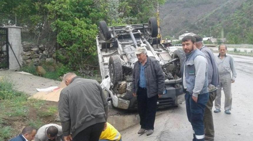 Koyulhisar&rsquo;da Trafik Kazası: 1 Yaralı