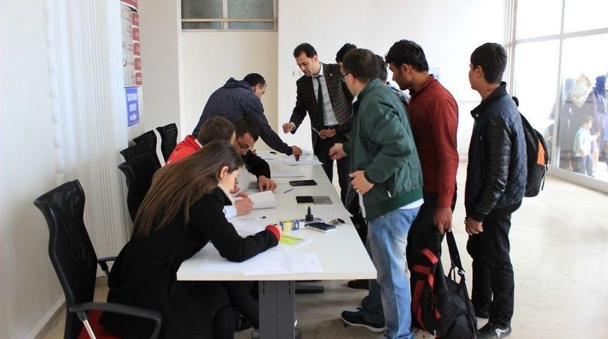 Erzincan&rsquo;da Yakalanan 90 M&uuml;lteci Serbest Bırakıldı