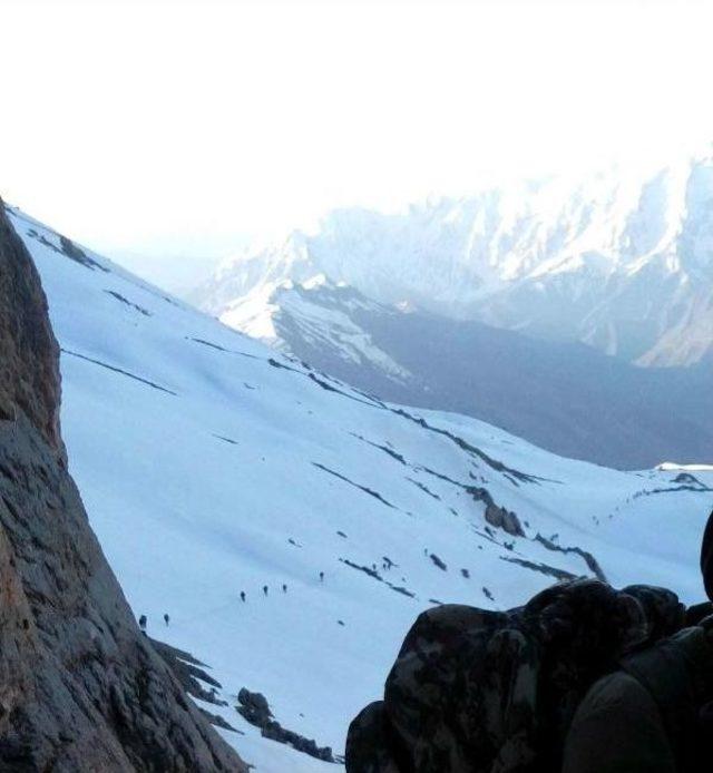 Kato Dağı Operasyonu'nda Pkk'nın Silahlı Ele Geçirildi