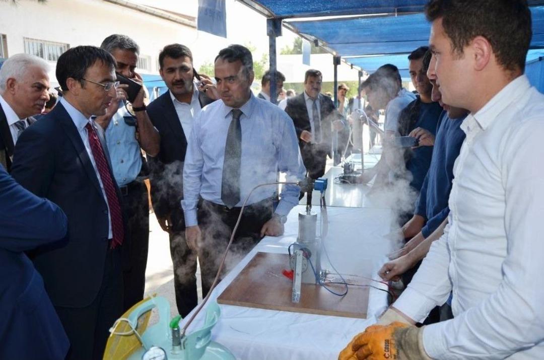 Milas&rsquo;ta Lise &Ouml;ğrencilerinden 65 Ayrı Proje