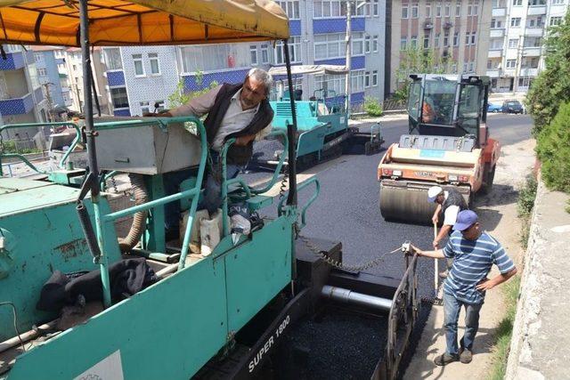 Karabük Belediyesi Asfalt Çalışmalarını Sürdürüyor