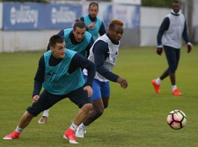 Trabzonspor’Da Neşeli Antrenman