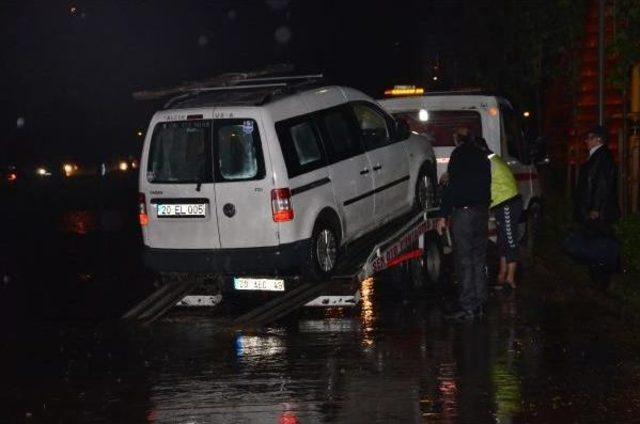 Denizli'de Sağanak Yağış Yaşamı Etkiledi