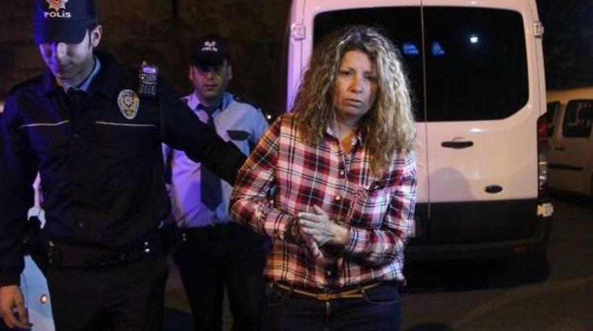 Aydın'da Kuyumcuyu Soyan Kolombiyalı 3 Kişi İstanbul'da Yakalandı