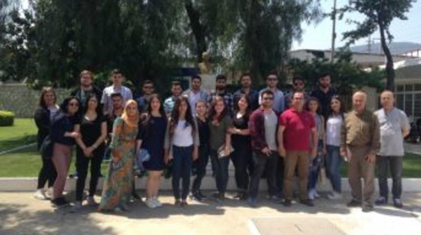 Tekstil Programı &Ouml;ğrencileri Sekt&ouml;r&uuml; Yerinde İnceledi