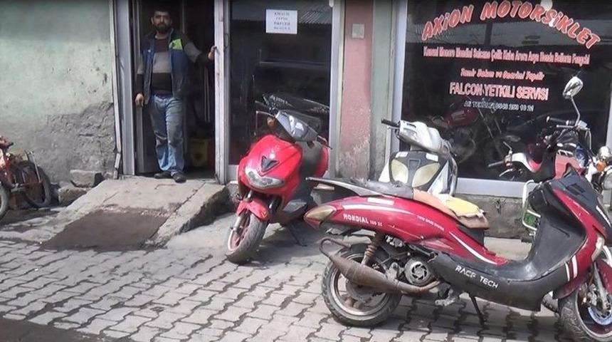 Hurdacıdan Bisiklet Aldı, Motosiklet Ustası Oldu