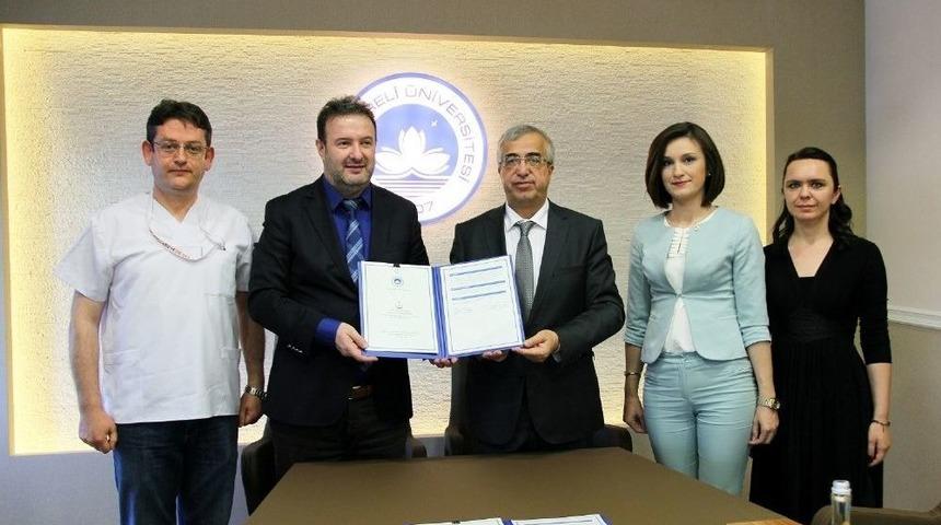 "fır&ccedil;ala Dişlerini, G&ouml;ster G&uuml;l&uuml;şlerini" Projesi