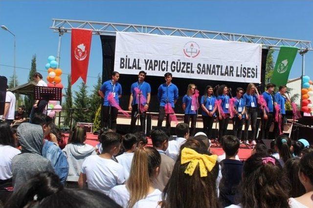 Bilal Yapıcı Güzel Sanatlar Lisesinde Korolar Şenliği