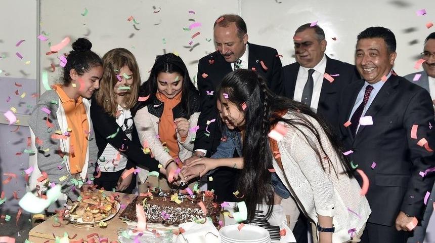 Teog Şampiyonlarına S&uuml;rpriz Ziyaret