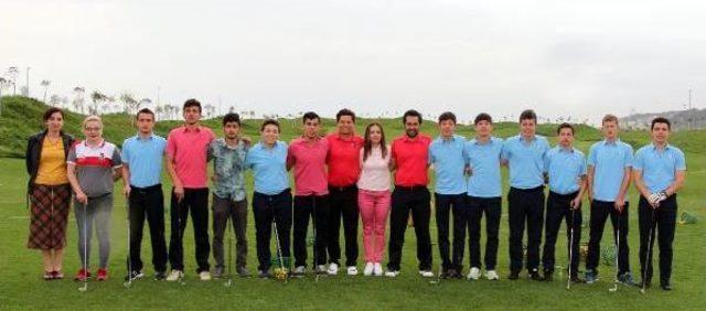 İşitme Engelli Gençler Golf Milli Takımı Için Hazırlanıyor