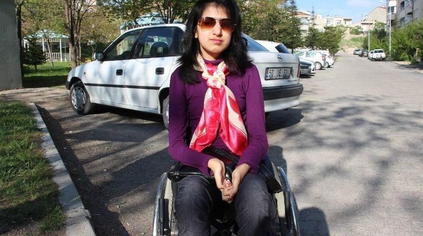 İha&rsquo;nın Haberinden Sonra Afgan Kız Tedavi İ&ccedil;in Hastaneye G&ouml;t&uuml;r&uuml;ld&uuml;