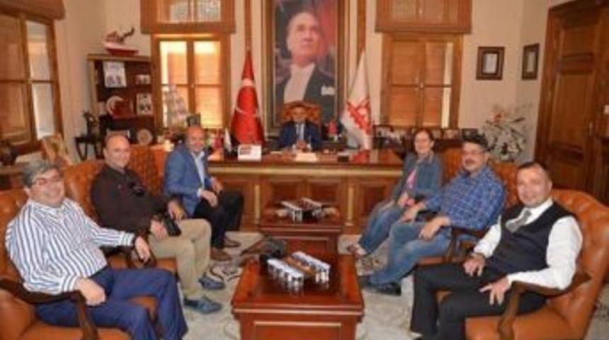 Kristal Ses Yarışması J&uuml;ri &Uuml;yelerinden Başkan Yağcı&rsquo;ya Ziyaret