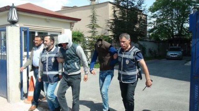 Yedi Tokat Yüzünden, Tekel Bayini Öldürüp, 3 Kişiyi Yaralamış