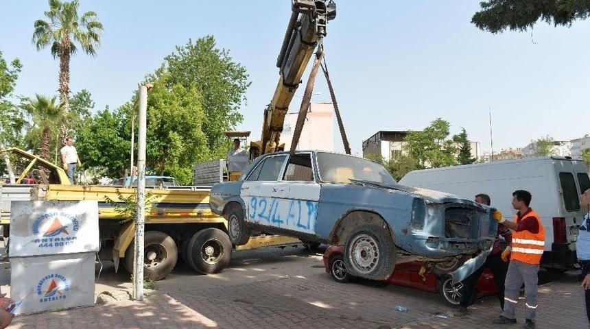 Muratpaşa&rsquo;da Hurda Ara&ccedil; Operasyonu