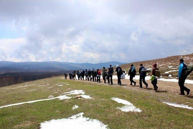 Büyükşehirli İzciler Doğada Hayatta Kalmayı Öğrendi