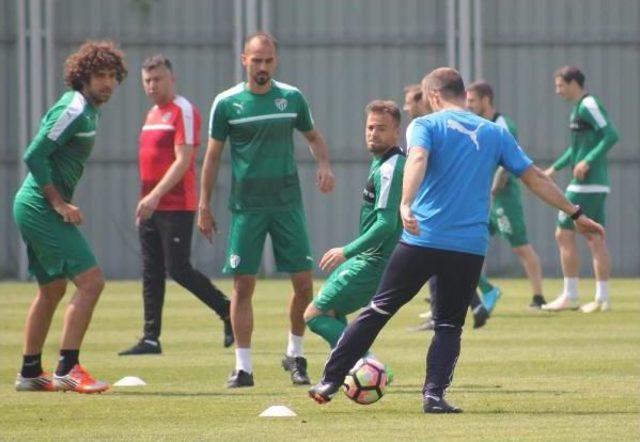 Bursaspor'da Çaykur Rizespor Hazırlıkları Sürüyor