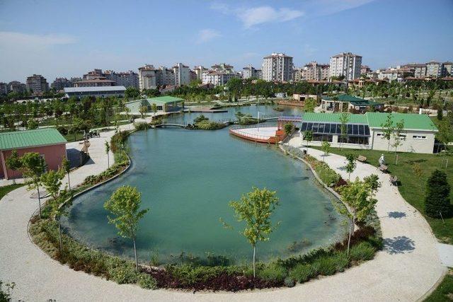 Başkan Akgün, Meclis Toplantılarını Parklara Taşıdı