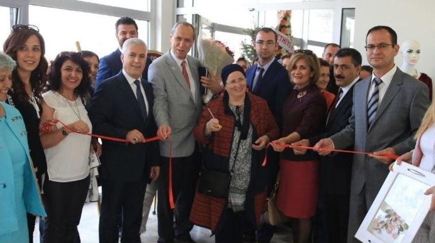 Nilsem Kursiyerleri El Emeklerini Sergiledi