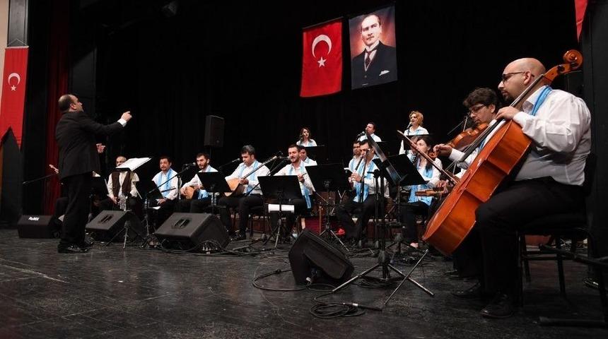 B&uuml;y&uuml;kşehir&rsquo;den D&uuml;nya T&uuml;rk&ccedil;&uuml;l&uuml;k G&uuml;n&uuml; Kutlaması