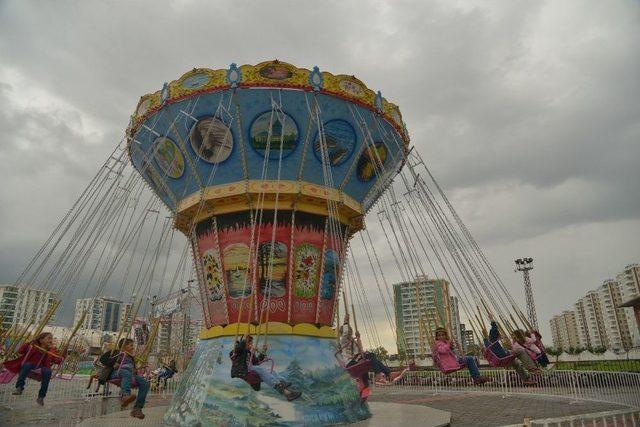 Çermikli Çocuklar Sinema Ve Lunapark Keyfi Yaşadı