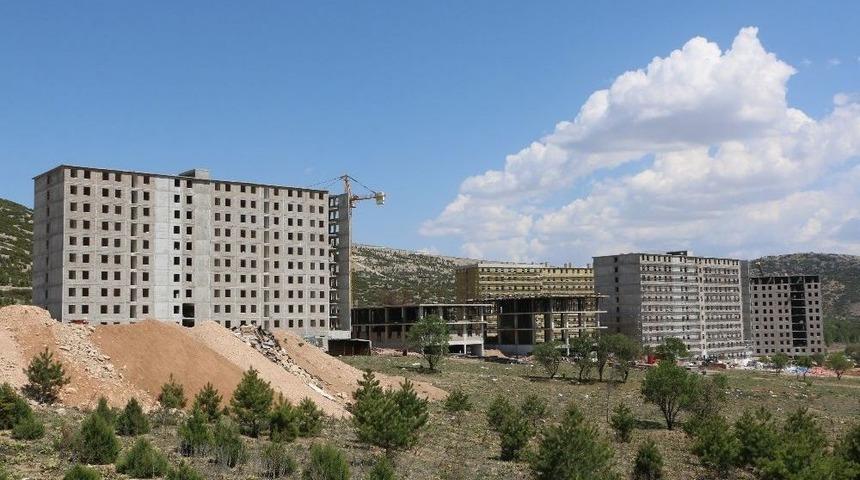 5 Bin Kişilik Yurt Ağustos Ayında Bitiyor